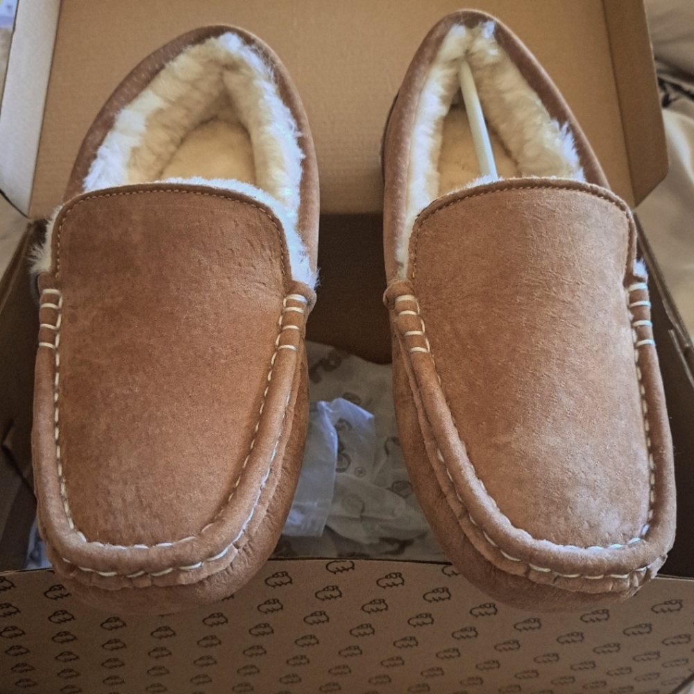 Women's Chestnut  Moccasin Slippers